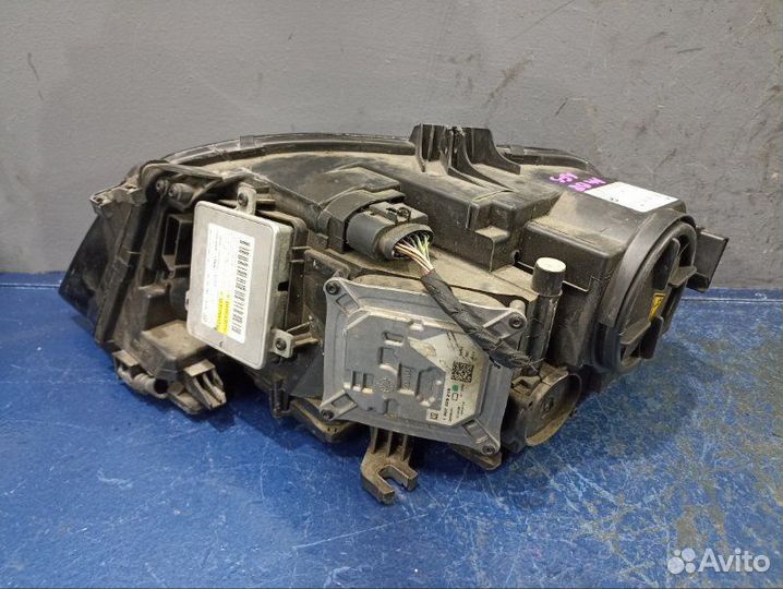 Фара ксенон правая Audi A4 B8