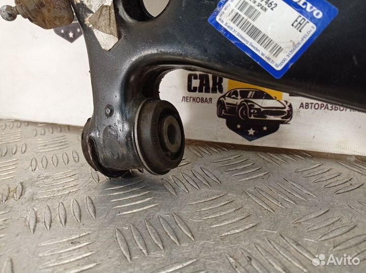 Рычаг передний правый R