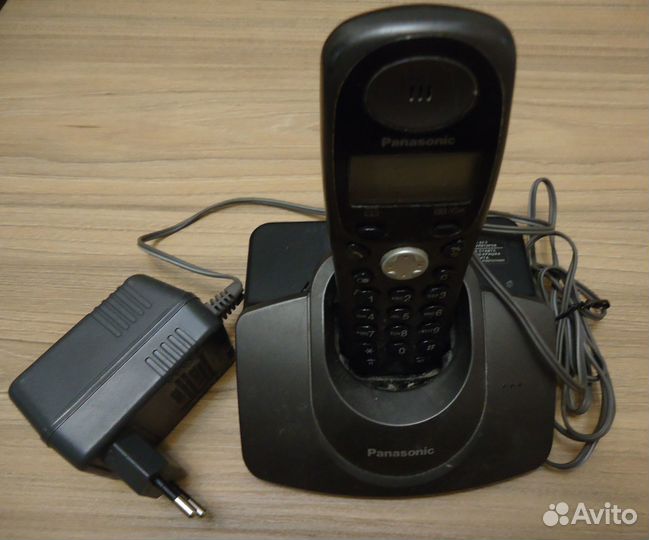 Цифровой, без проводной телефон с базой