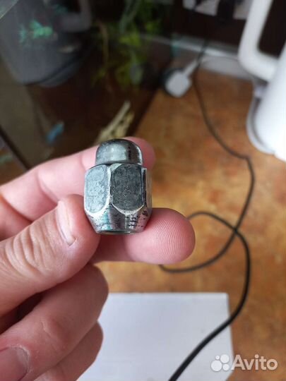 Колесные гайки KIA