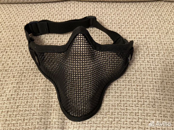 Защитная маска для лица