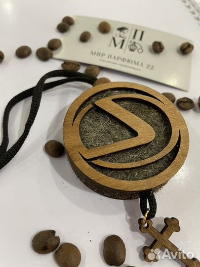 Войлочный ароматизатор Lexus