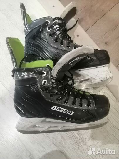 Хоккейные коньки bauer