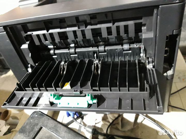 Принтер HP LaserJet 400 m401dne