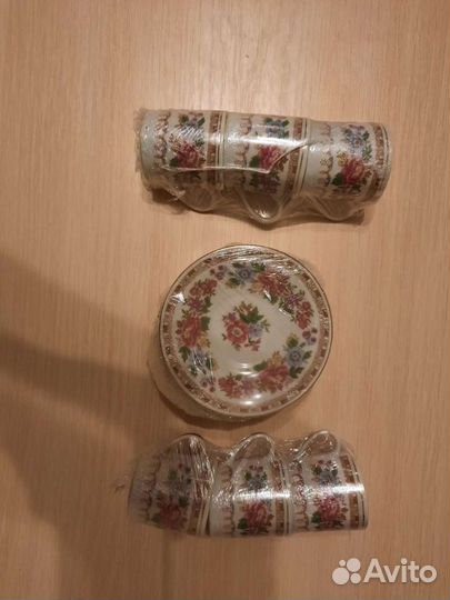 Подарочный сервиз из фарфора на 6 персон