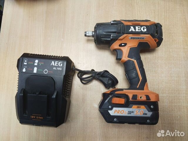 4935472245 aeg bss18htf12b6 0 ударный. Запчасти для гайковерта AEG bss18c12zbl. Кнопка для гайковерта AEG bss18c12zbl. AEG BSS 18c12zb6 18v 300нм 1/2" гайковерт autostop 2 120 НМ. Рекомендуемый аккумулятор на гайковерт AEG bss18htf12b6.