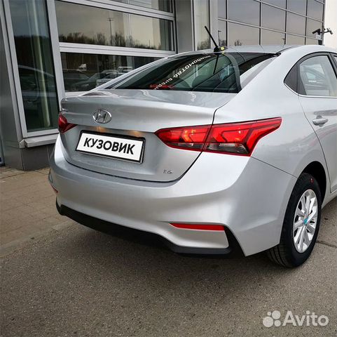 Бампер задний в цвет Hyundai Solaris 2