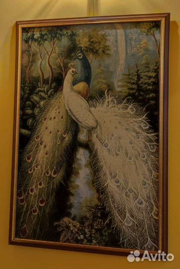 Картина в раме гобелен павлины