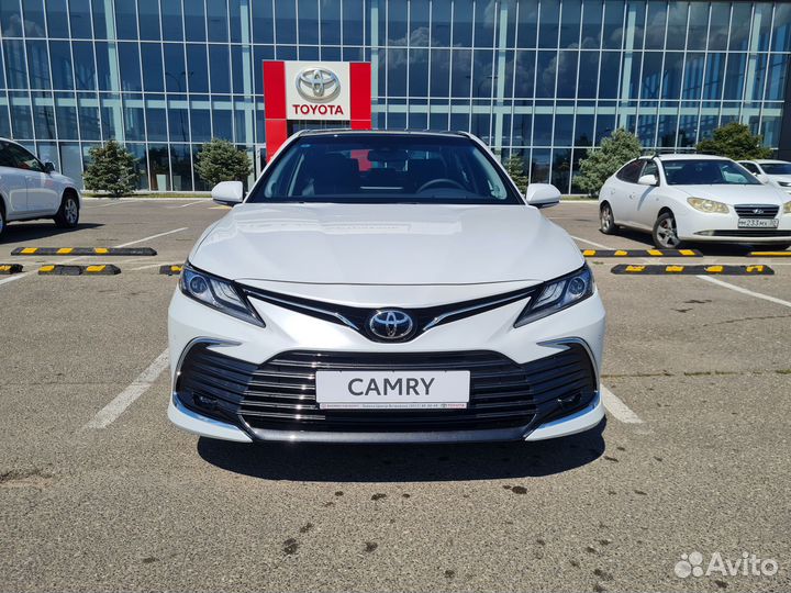 Toyota Camry, 2023