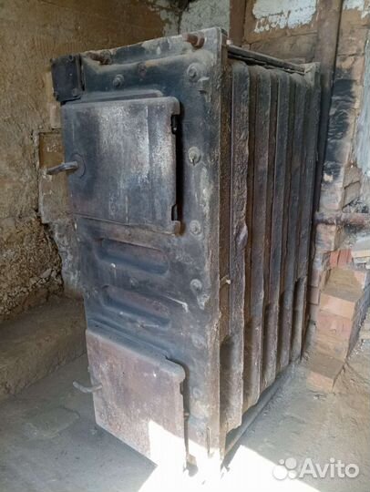 Чугунный твердотопливный котел бу