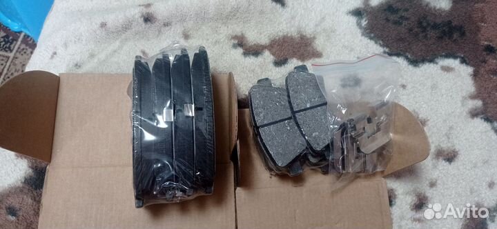 Колодки тормозные передние и задние на хендай i40