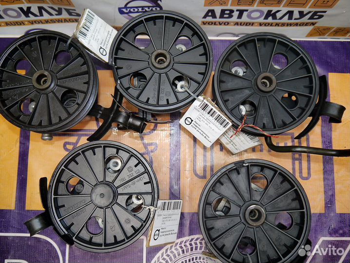 Насос гур Вольво S60 XC70 S80 XC90 -2004 резьба 14