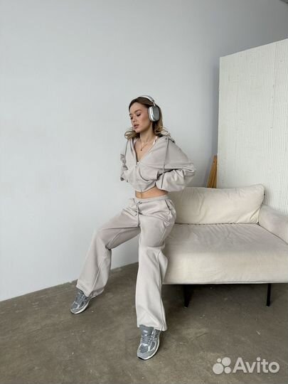 Спортивный костюм новый