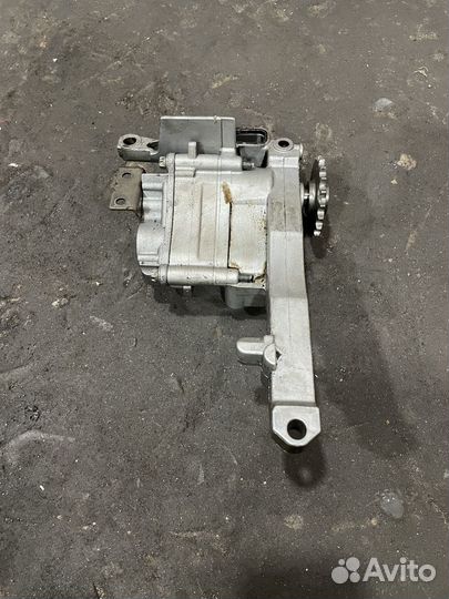 Mercedes benz R-class масляный насос