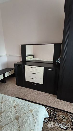Спальный гарнитур б/у