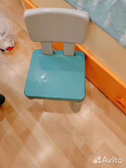 Детский столик и стульчик