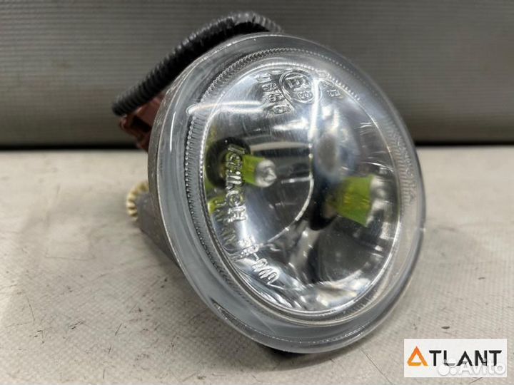 Туманка передняя правая toyota raum