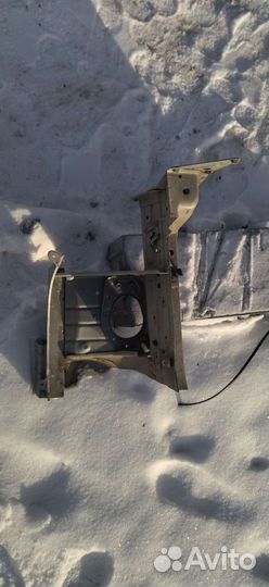 Лонжерон на Nissan x trail t 31