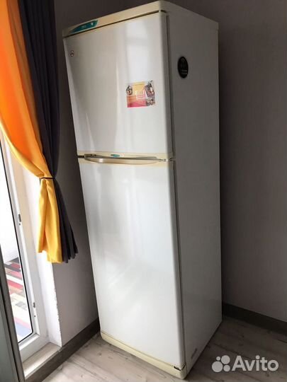 Холодильник stinol