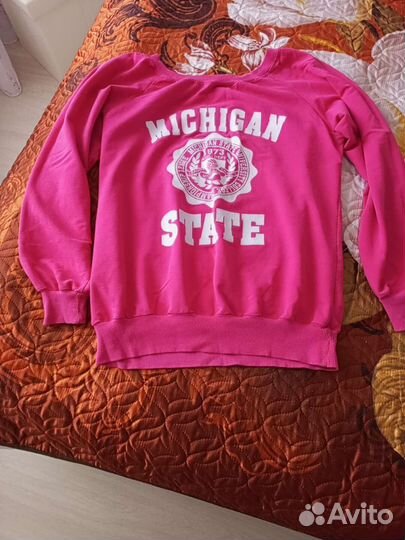 Спортивный костюм женский