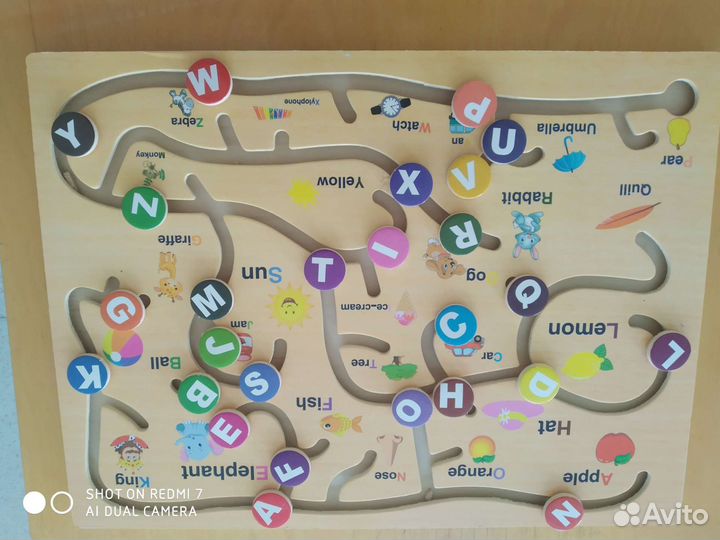 Деревянное пособие английский алфавит лабиринт