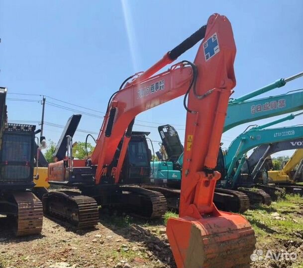 Гусеничный экскаватор Hitachi ZX350, 2023