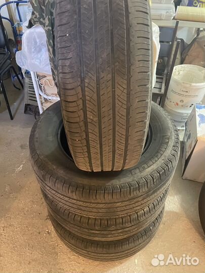 Michelin Latitude Tour HP 235/65 R17