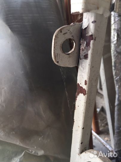 Металлические решетки на окна б/у