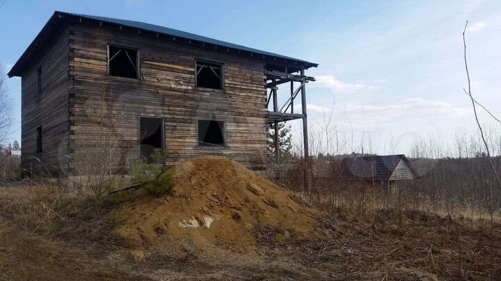 Дом 245 м² на участке 8,6 сот.