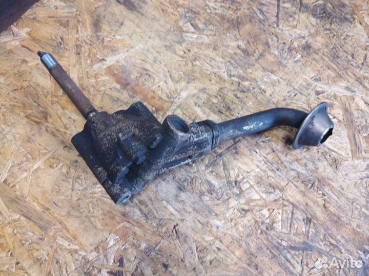 Масляный насос Audi 80 1.8