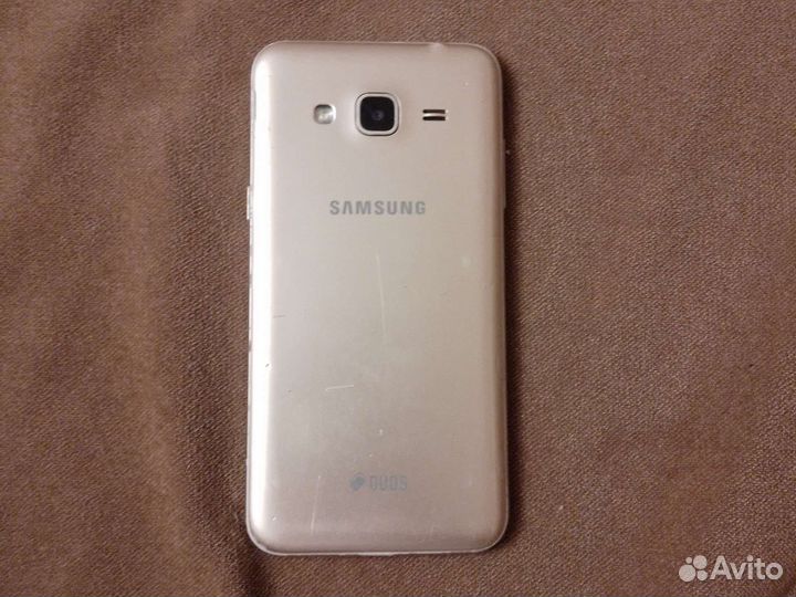 Телефон Samsung