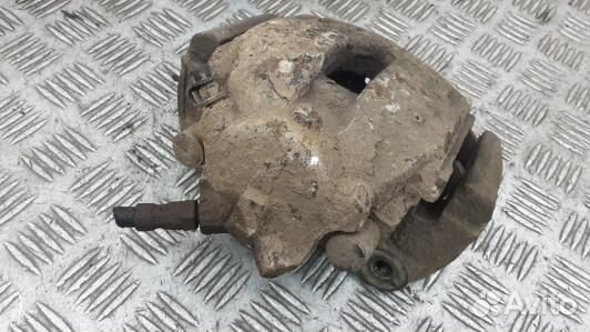 Суппорт тормозной передний левый BMW X3 E83 (DBN14