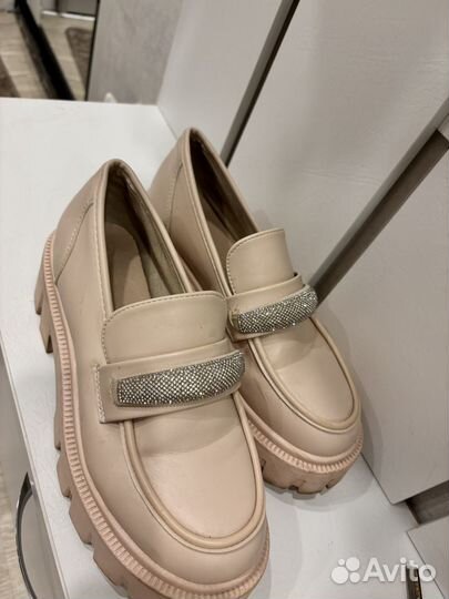 Лоферы женские 39 размер