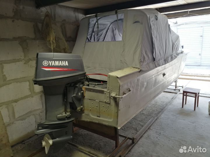 Продам лодку Казанка 2м