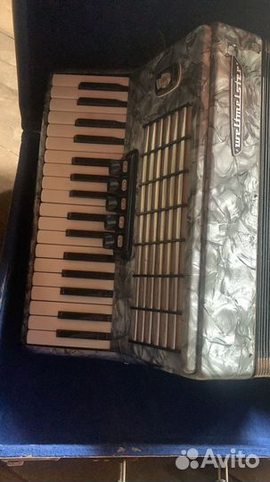 Аккордеон weltmeister stella