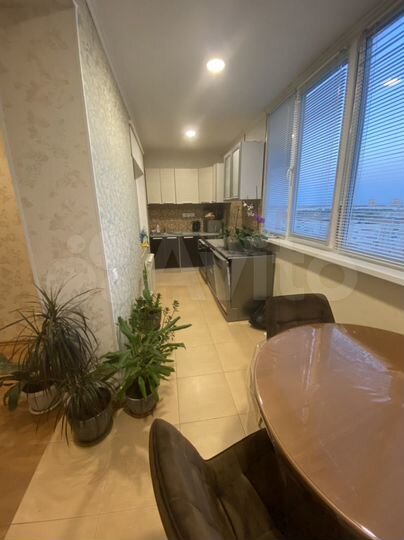 Своб. планировка, 61,5 м², 13/18 эт.