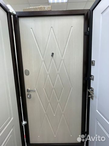 Дверь входная