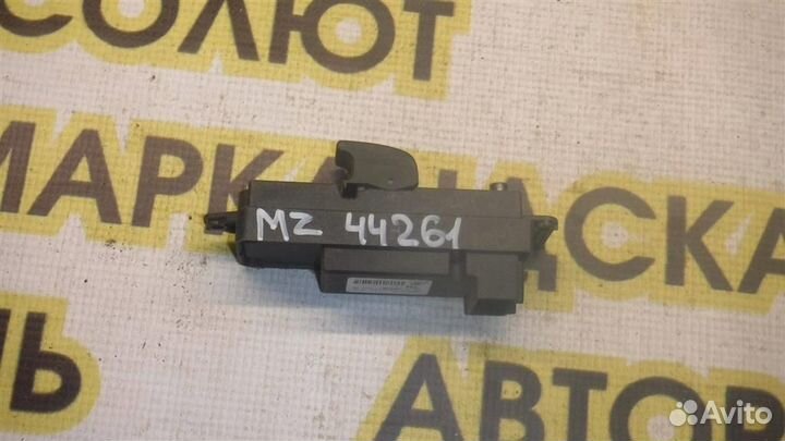 Кнопка стеклоподъемника Mazda Mazda 3 (BK) 2002-2