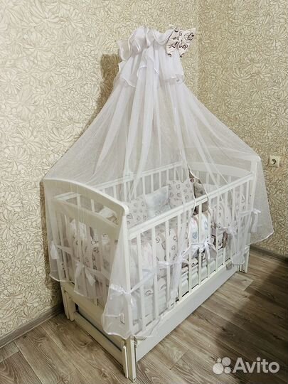 Детская кроватка