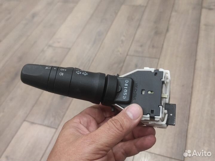 Переключатель nissan tiida