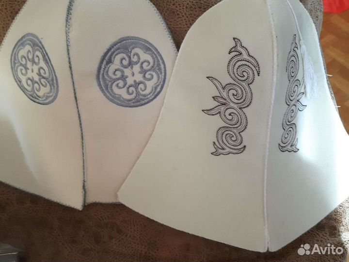 Киргизский головной убор из белого войлока