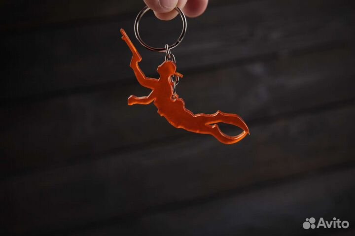 Брелок подводный охотник