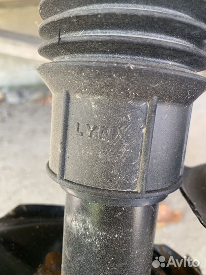 Стойки передние nissan sanny