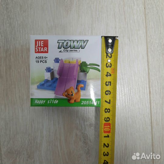 Конструктор новый, Кошечка на площадке