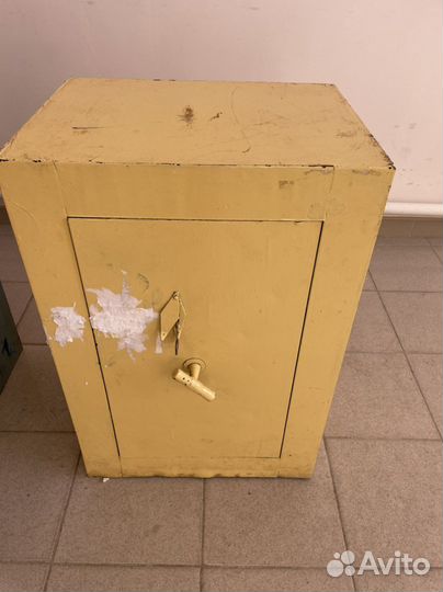 Продаю советский сейф (совдеп)
