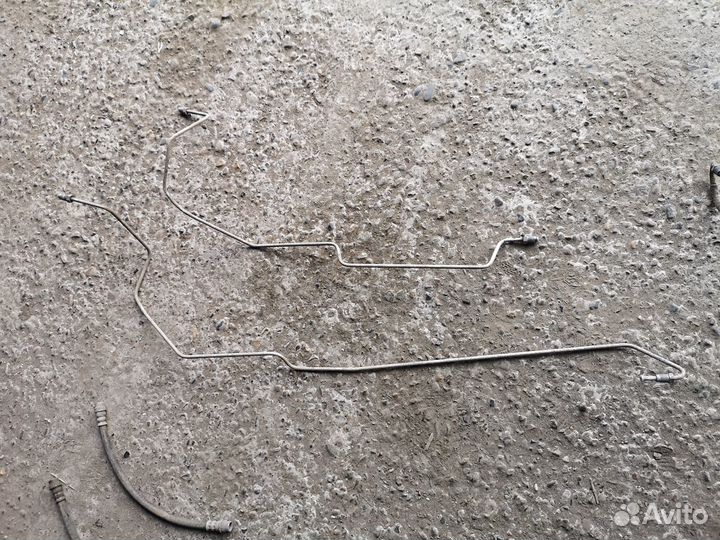 Шланг трубка топлива тормозов Рено Сандеро 2