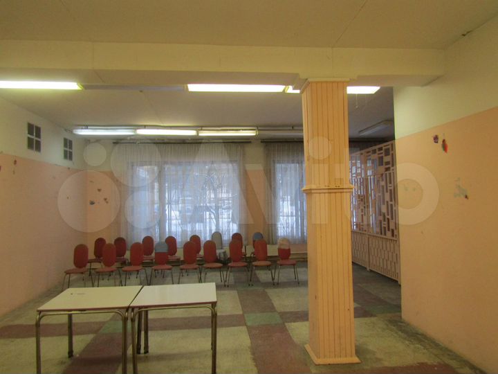 Продам здание, 686 м²