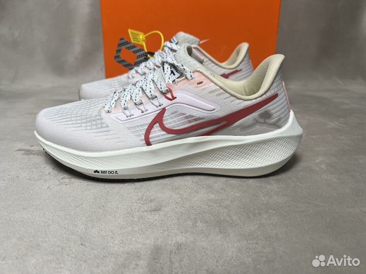 Кроссовки женские Nike Air zoom ассортимент