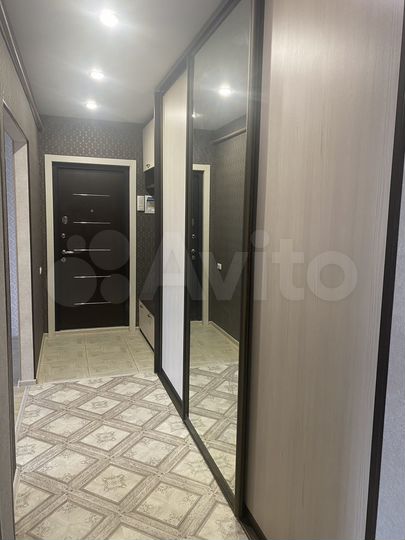 2-к. квартира, 53 м², 2/5 эт.