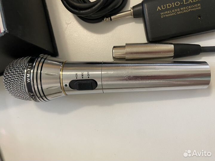 Микрофон Sony WM-718